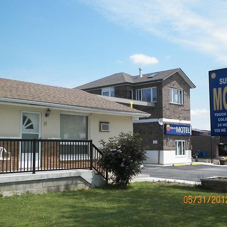 Sunparlor Motel Leamington Zewnętrze zdjęcie