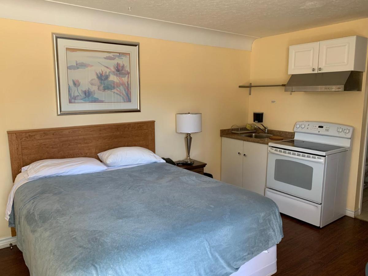 Sunparlor Motel Leamington Zewnętrze zdjęcie