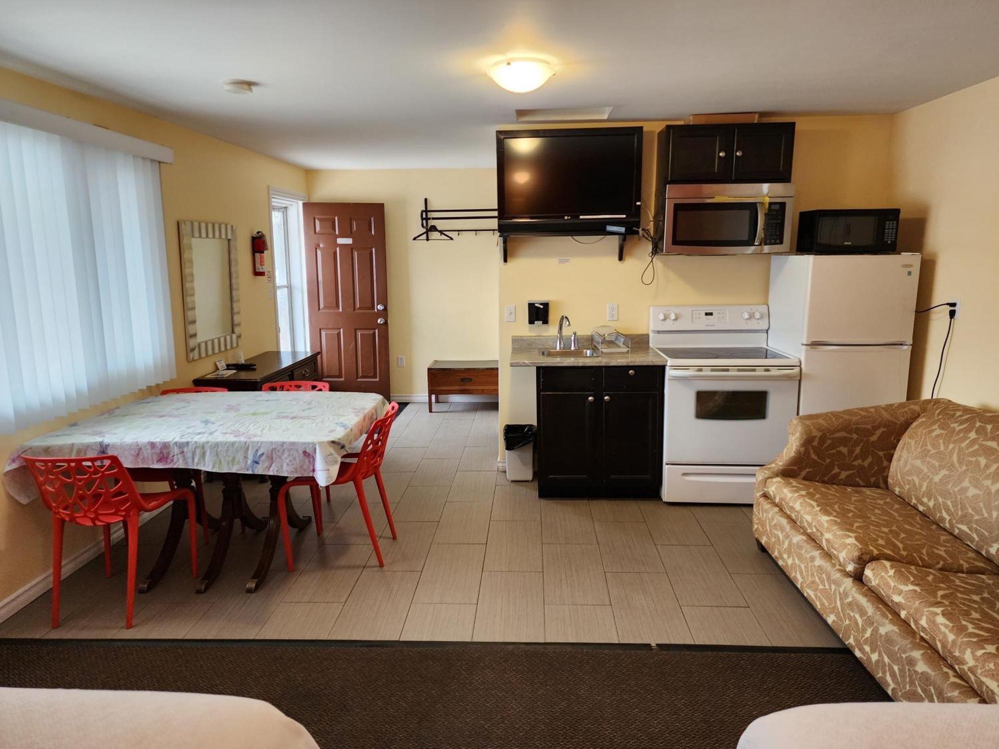 Sunparlor Motel Leamington Zewnętrze zdjęcie
