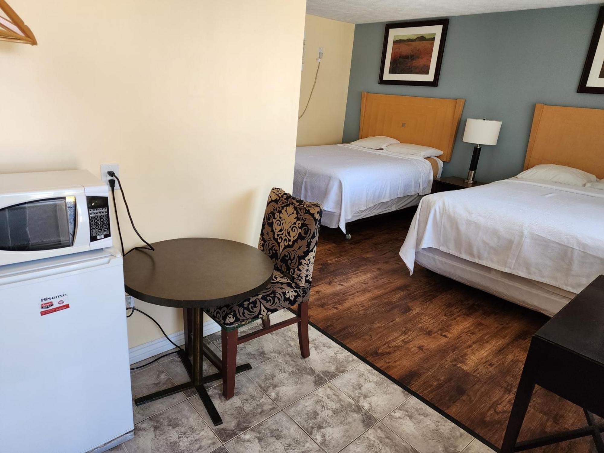 Sunparlor Motel Leamington Zewnętrze zdjęcie