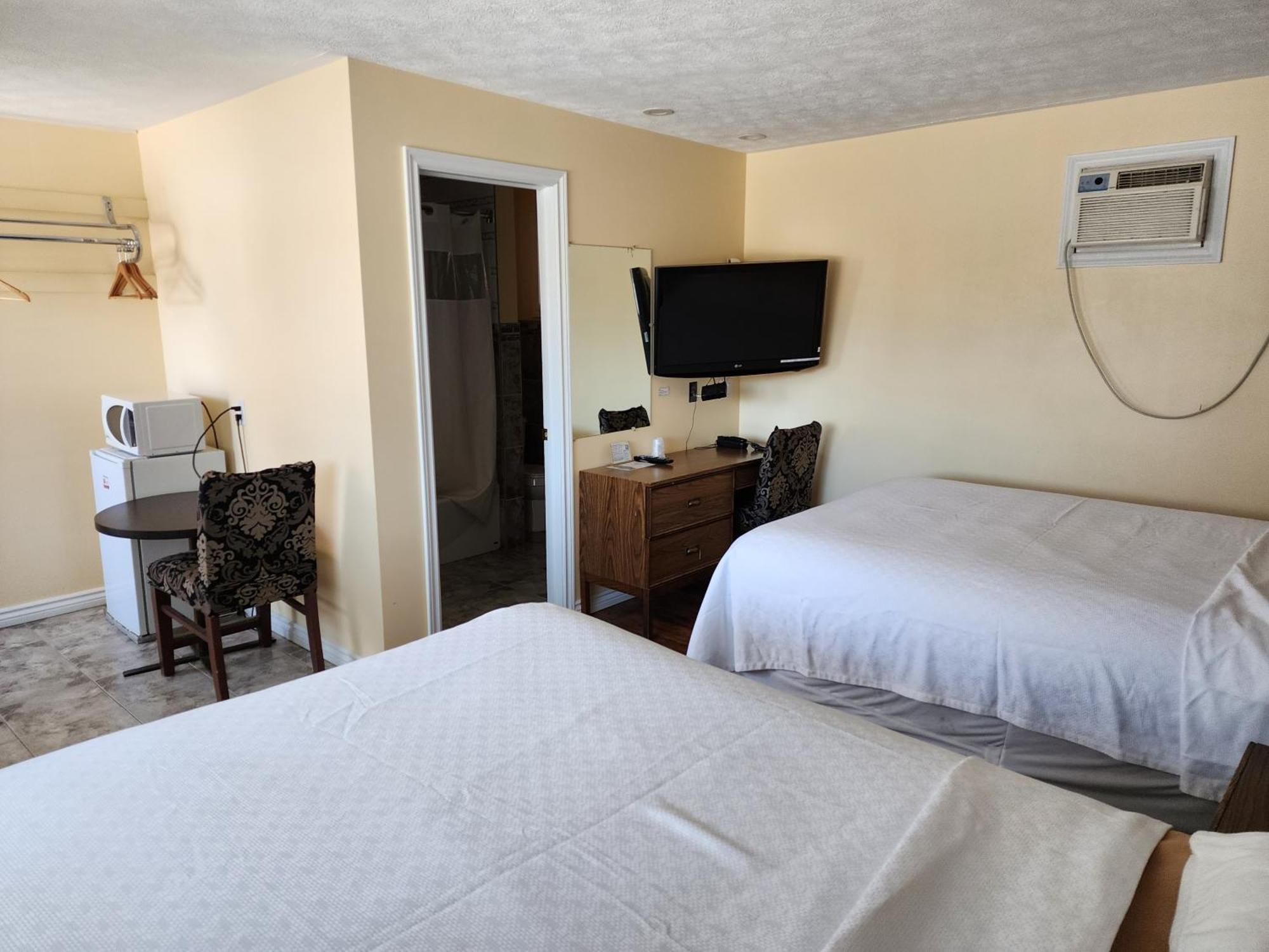 Sunparlor Motel Leamington Zewnętrze zdjęcie