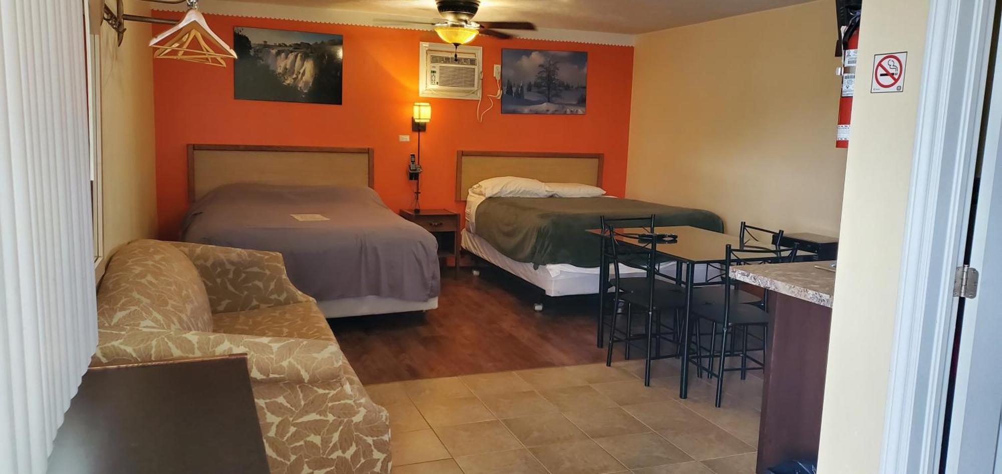 Sunparlor Motel Leamington Zewnętrze zdjęcie