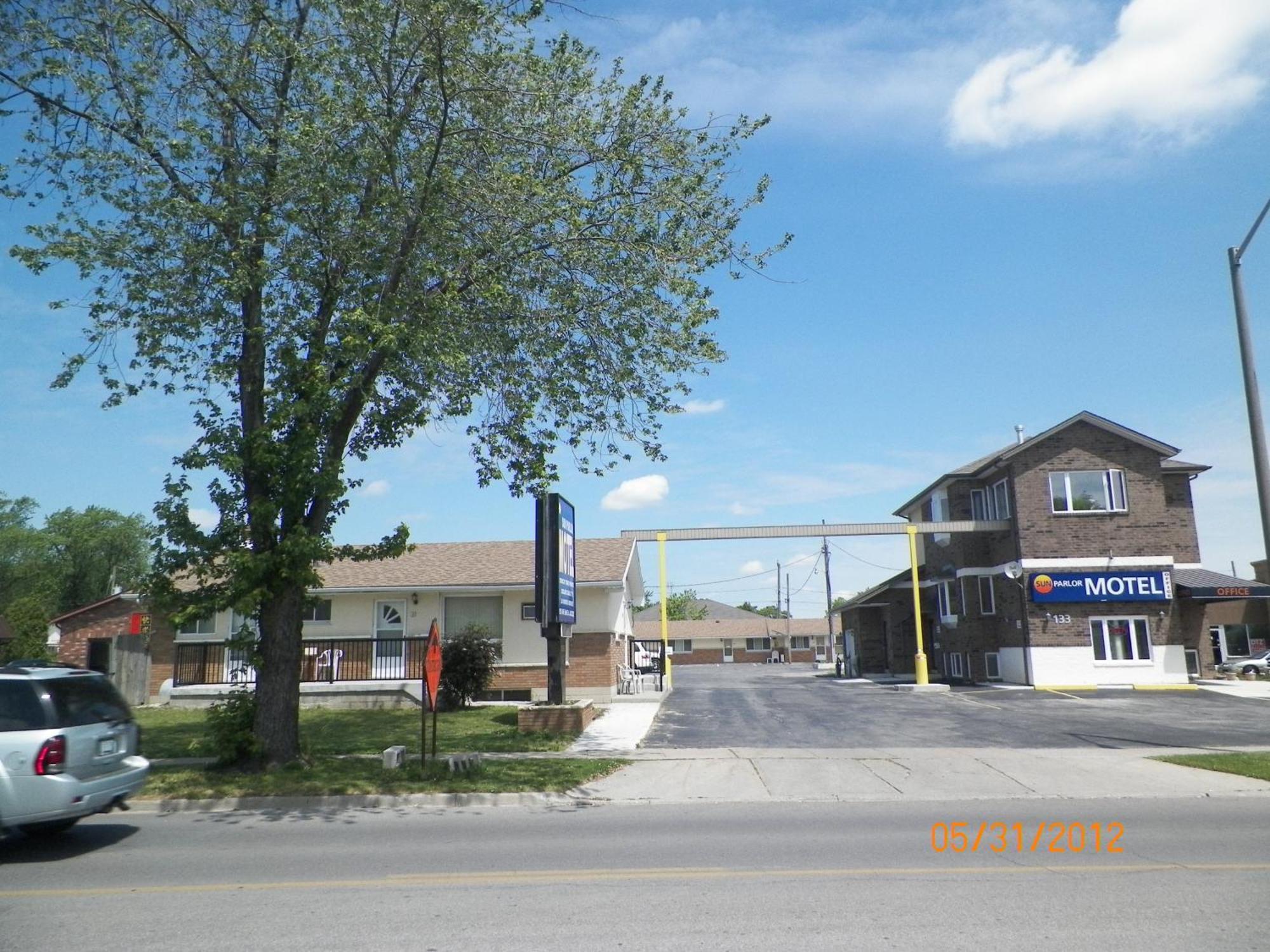 Sunparlor Motel Leamington Zewnętrze zdjęcie
